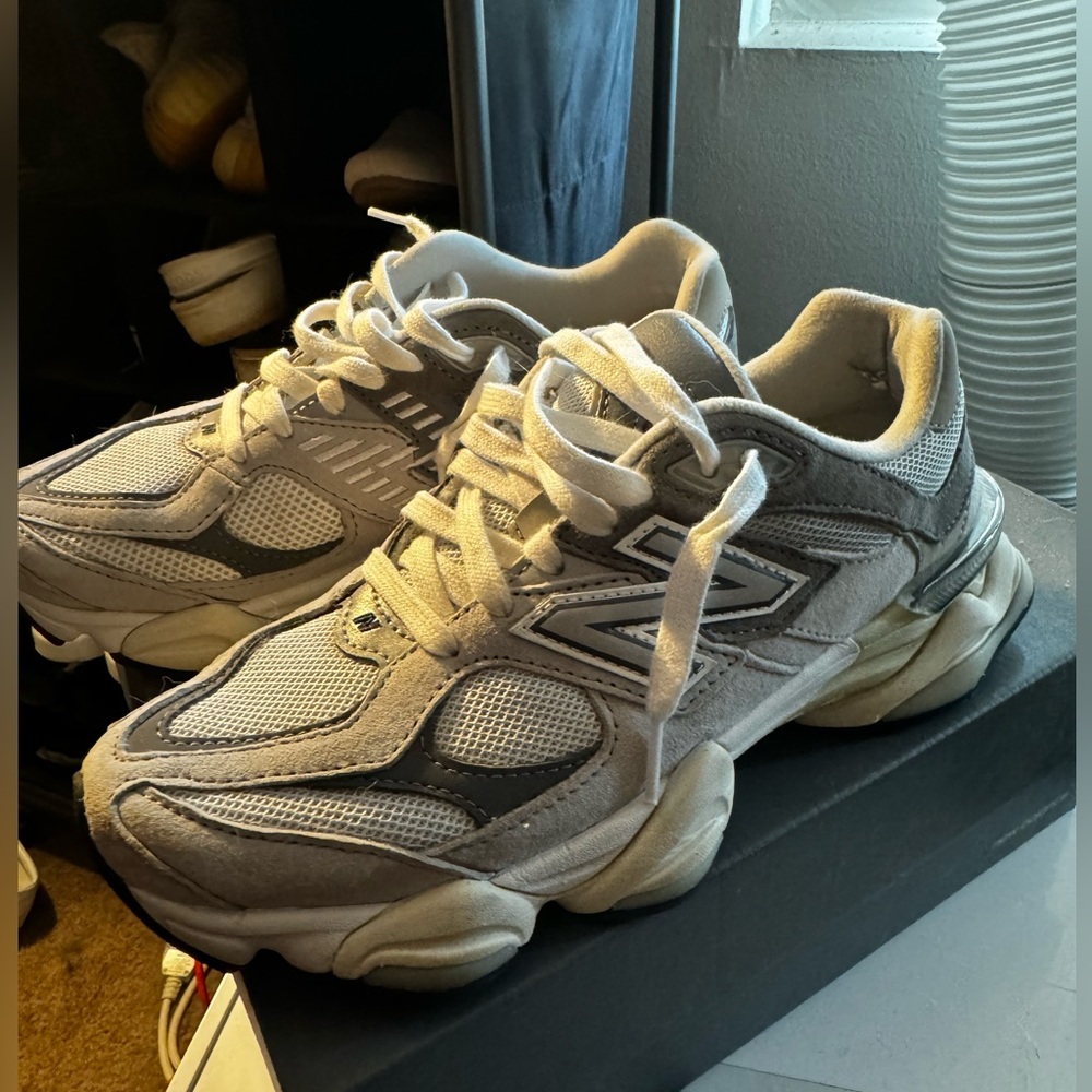 New Balance 9060